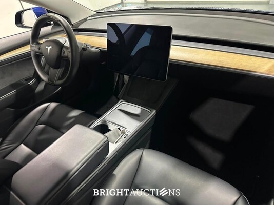 Tesla Model 3 Standard RWD Plus 60 kWh 238pk 2021 (Origineel-NL), N-817-RN