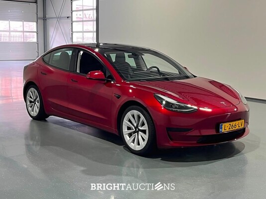 Tesla Model 3 Standard RWD Plus 60 kWh 238pk 2021 (Origineel-NL), L-266-LV