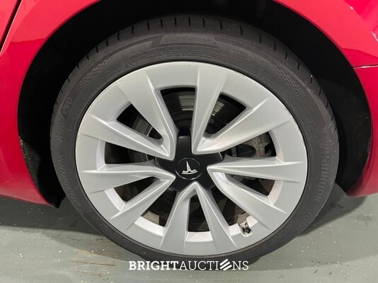 Tesla Model 3 Standard RWD Plus 60 kWh 238pk 2021 (Origineel-NL), L-266-LV