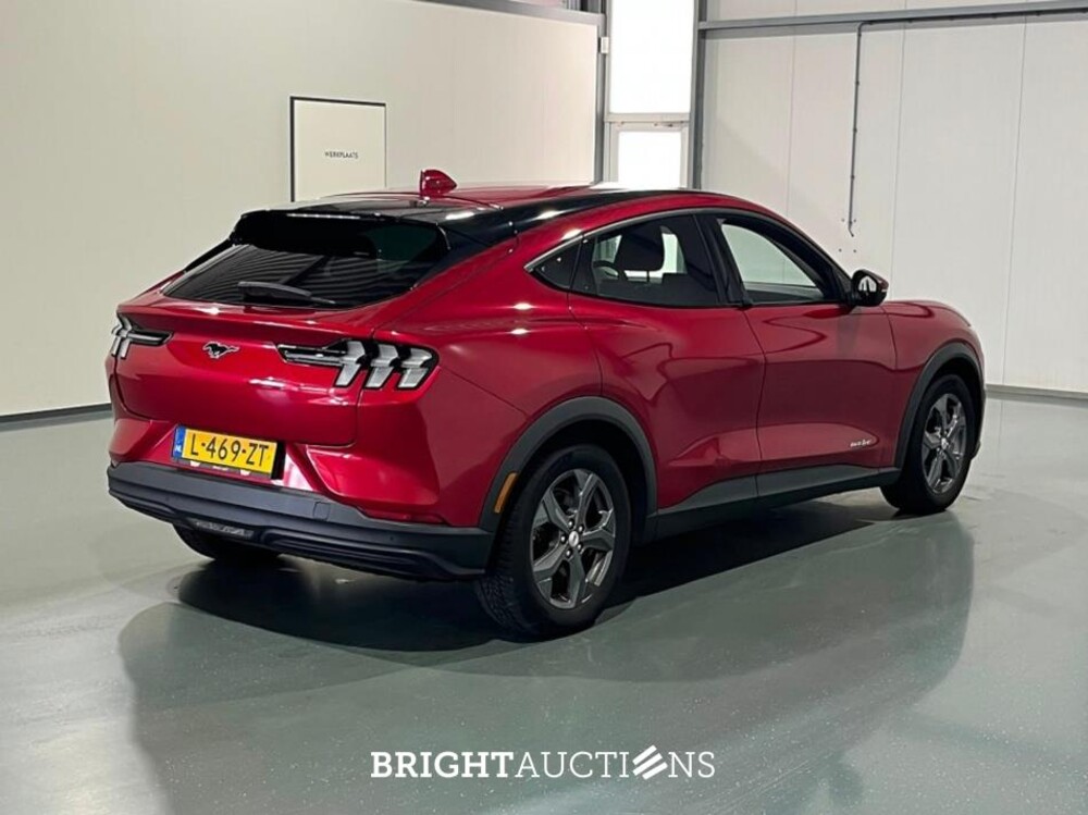 Ford Mustang Mach-E RWD 75 kWh 258pk 2021 (Origineel-NL), L-469-ZT