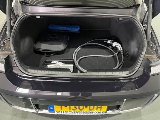 Hyundai IONIQ 6 Connect 77 4 kWh 228pk 2023 (Origineel-NL), T-130-DH