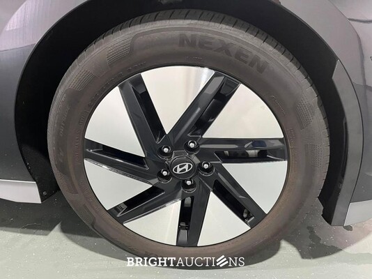 Hyundai IONIQ 6 Connect 77 4 kWh 228pk 2023 (Origineel-NL), T-130-DH