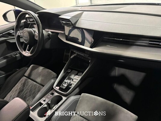 Audi A3 Limousine 30 S edition TFSI 110pk 2021 (Origineel-NL), L-771-JK