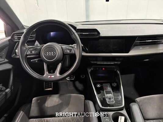 Audi A3 Limousine 30 S edition TFSI 110pk 2021 (Origineel-NL), L-771-JK