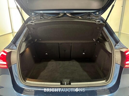 Mercedes-Benz A180 AMG Line 136pk 2022 (Origineel-NL) A-klasse, R-682-RJ