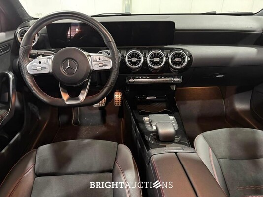 Mercedes-Benz A180 AMG Line 136pk 2022 (Origineel-NL) A-klasse, R-682-RJ