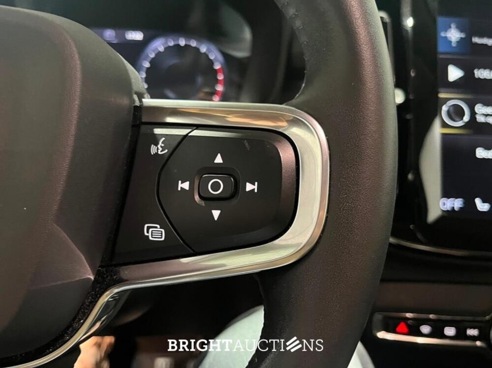 Volvo XC40 T3 Momentum 1.5 163pk 2020 (Origineel-NL), J-009-GG