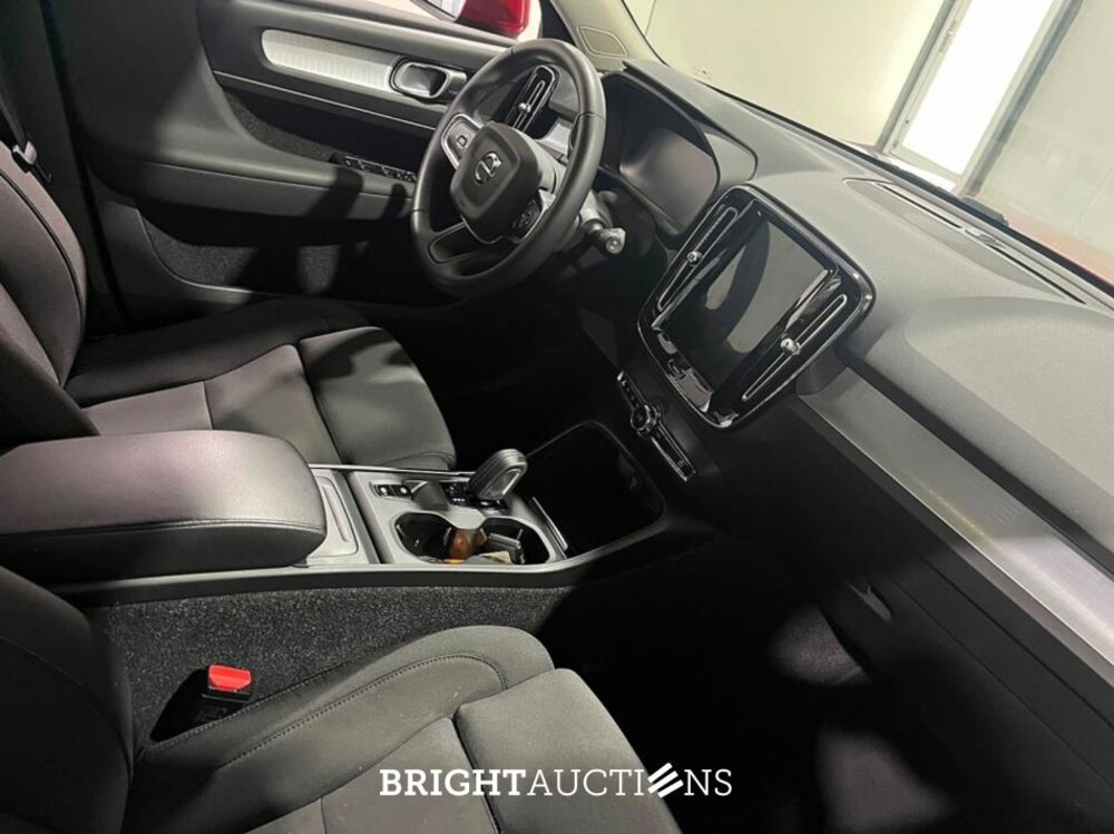 Volvo XC40 T3 Momentum 1.5 163pk 2020 (Origineel-NL), J-009-GG