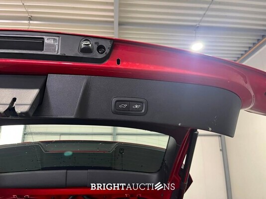 Volvo XC40 T3 Momentum 1.5 163pk 2020 (Origineel-NL), J-009-GG