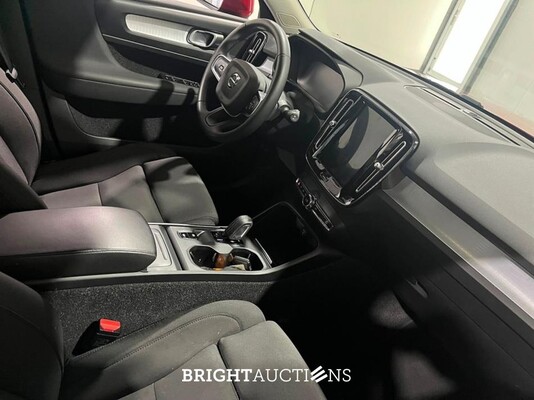 Volvo XC40 T3 Momentum 1.5 163pk 2020 (Origineel-NL), J-009-GG