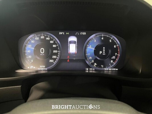 Volvo XC40 T3 Momentum 1.5 163pk 2020 (Origineel-NL), J-009-GG