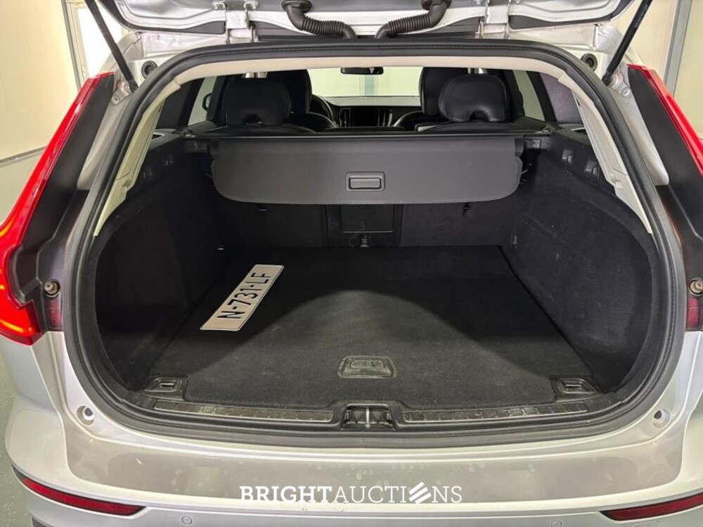 Volvo V60 B3 Momentum Advantage 2.0 163pk 2021 (Origineel-NL), N-731-LF