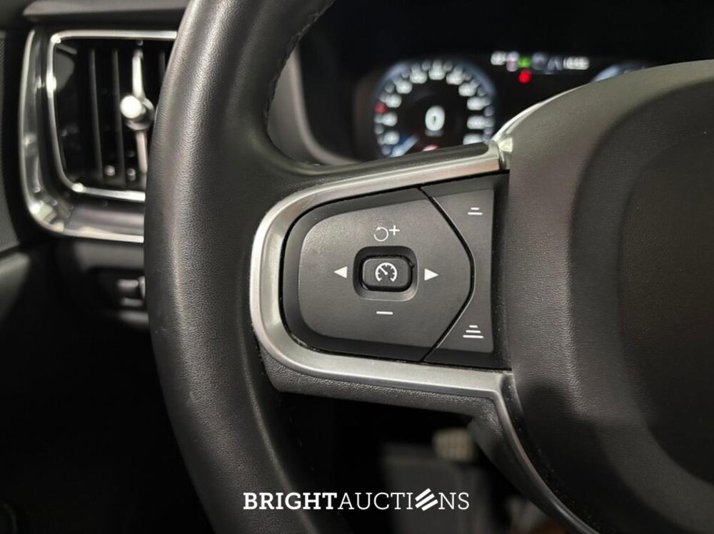 Volvo V60 B3 Momentum Advantage 2.0 163pk 2021 (Origineel-NL), N-731-LF