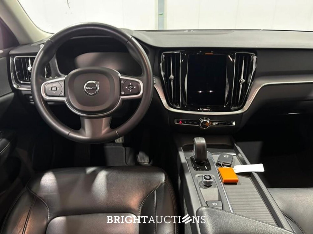 Volvo V60 B3 Momentum Advantage 2.0 163pk 2021 (Origineel-NL), N-731-LF