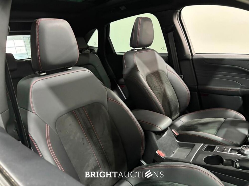 Ford Kuga PHEV ST-Line X Winter 2.5 302pk 2025, KPX-32-P