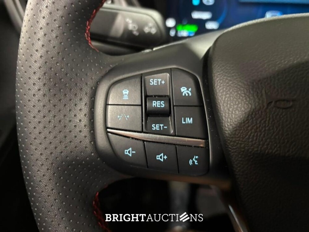 Ford Kuga PHEV ST-Line X Winter 2.5 302pk 2025, KPX-31-P