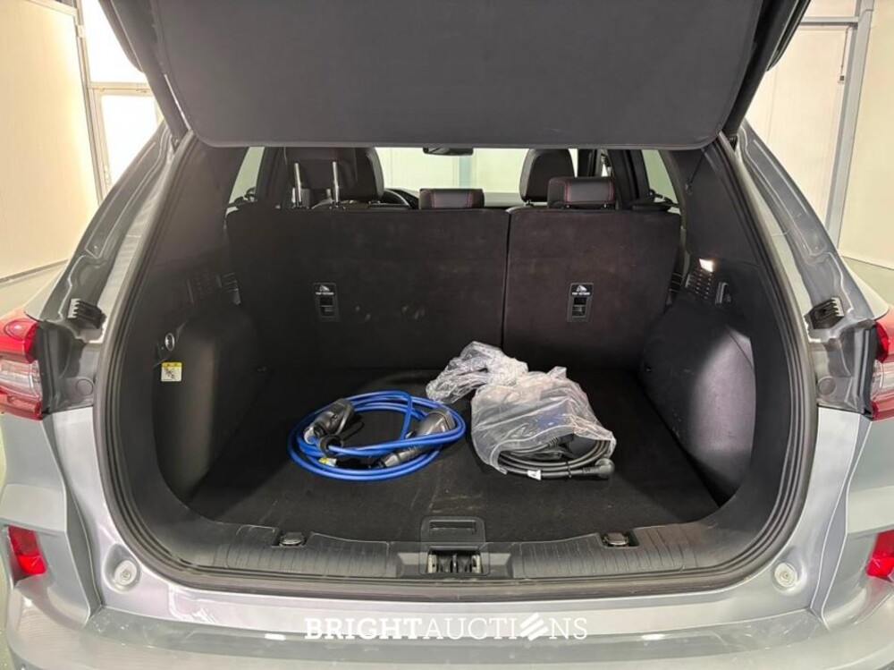 Ford Kuga PHEV ST-Line X Winter 2.5 302pk 2025, KPX-31-P