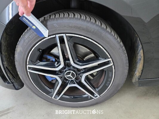 Mercedes-Benz A250 e Business Solution AMG Limited 262pk 2021 A-klasse, GJS-09-H