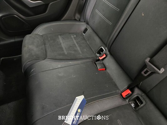 Mercedes-Benz A250 e Business Solution AMG Limited 262pk 2021 A-klasse, GJS-09-H