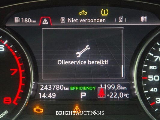 Audi A4 Avant ultra Sport S-Line Edition 2.0 TFSI 190pk 2017 (Origineel-NL), NP-739-K