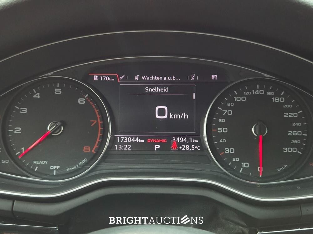 Audi A4 Avant MHEV Sport S-Line black edition 2.0 TFSI 190pk 2018 (Origineel-NL), RG-637-R
