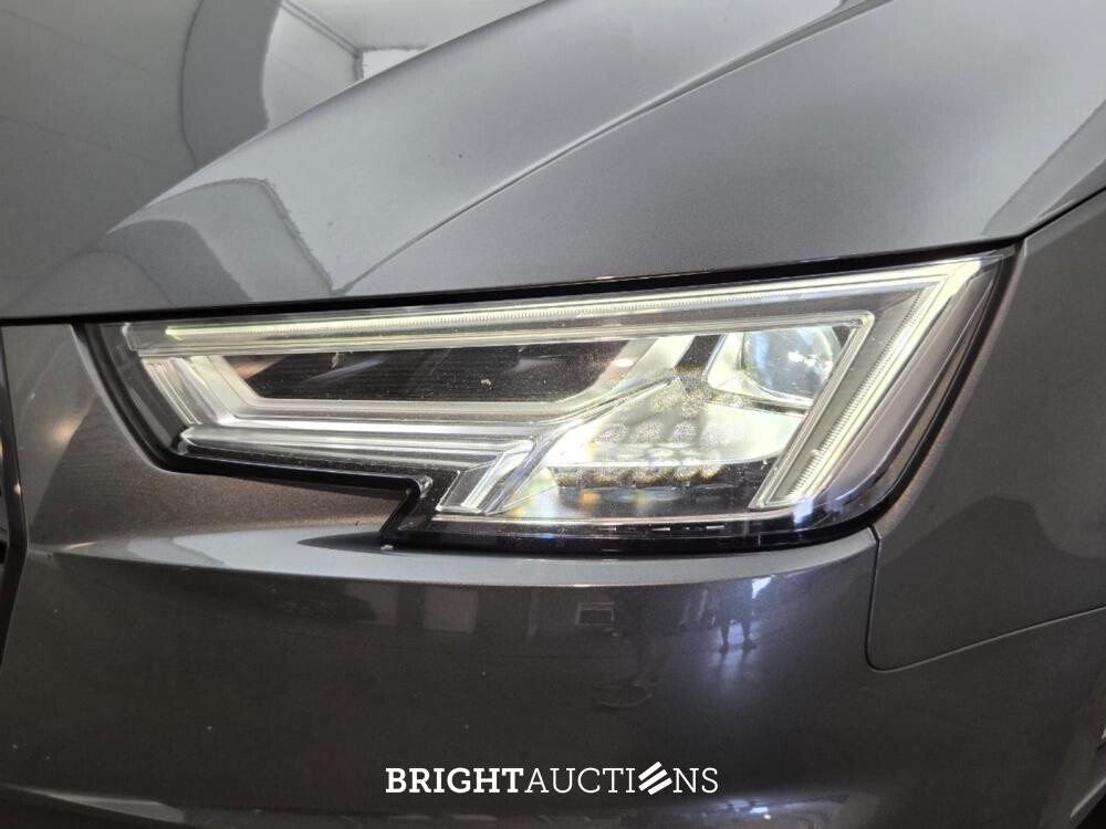 Audi A4 Avant MHEV Sport S-Line black edition 2.0 TFSI 190pk 2018 (Origineel-NL), RG-637-R
