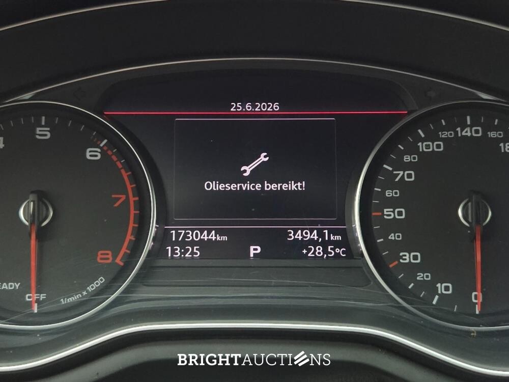Audi A4 Avant MHEV Sport S-Line black edition 2.0 TFSI 190pk 2018 (Origineel-NL), RG-637-R