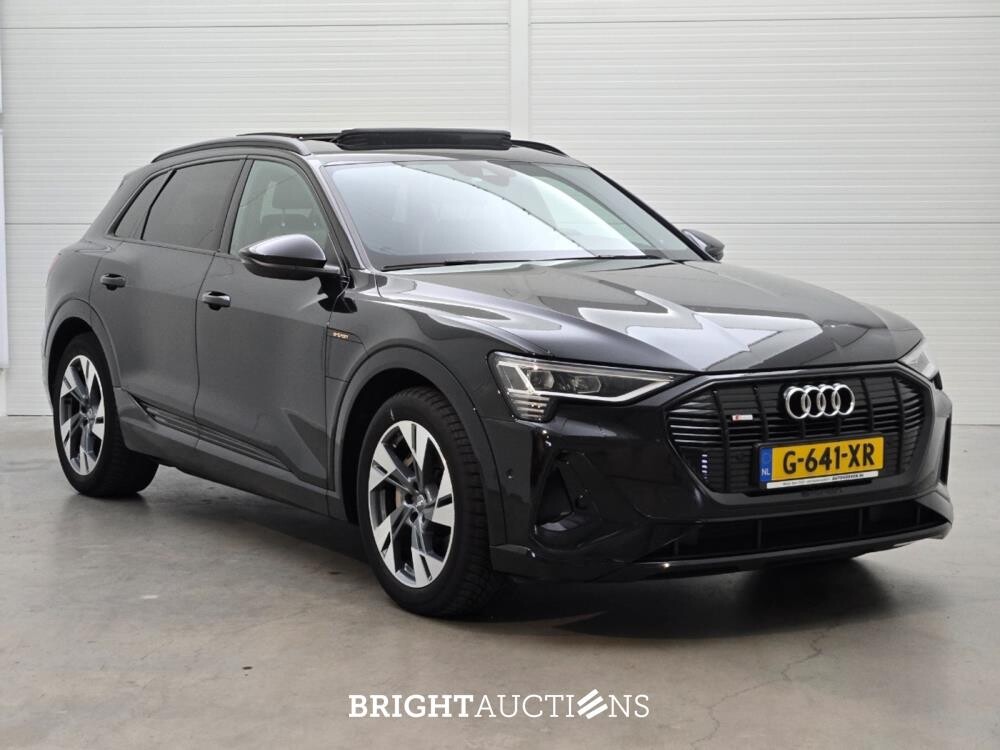 Audi e-tron 50 e-tron Launch edition Black Quattro 71 kWh 313pk 2019 (Origineel-NL), G-641-XR
