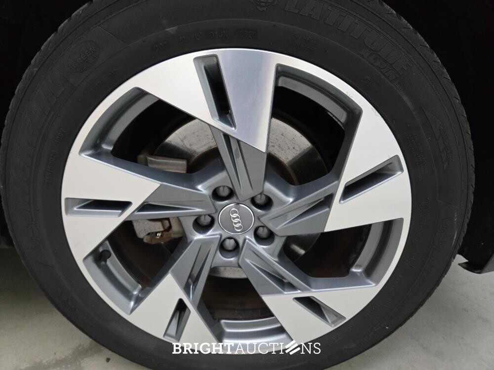 Audi e-tron 50 e-tron Launch edition Black Quattro 71 kWh 313pk 2019 (Origineel-NL), G-641-XR