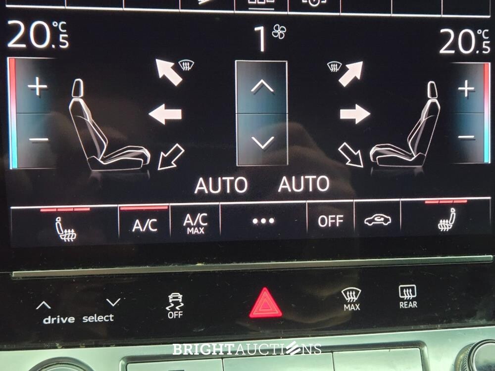 Audi e-tron 50 e-tron Launch edition Black Quattro 71 kWh 313pk 2019 (Origineel-NL), G-641-XR