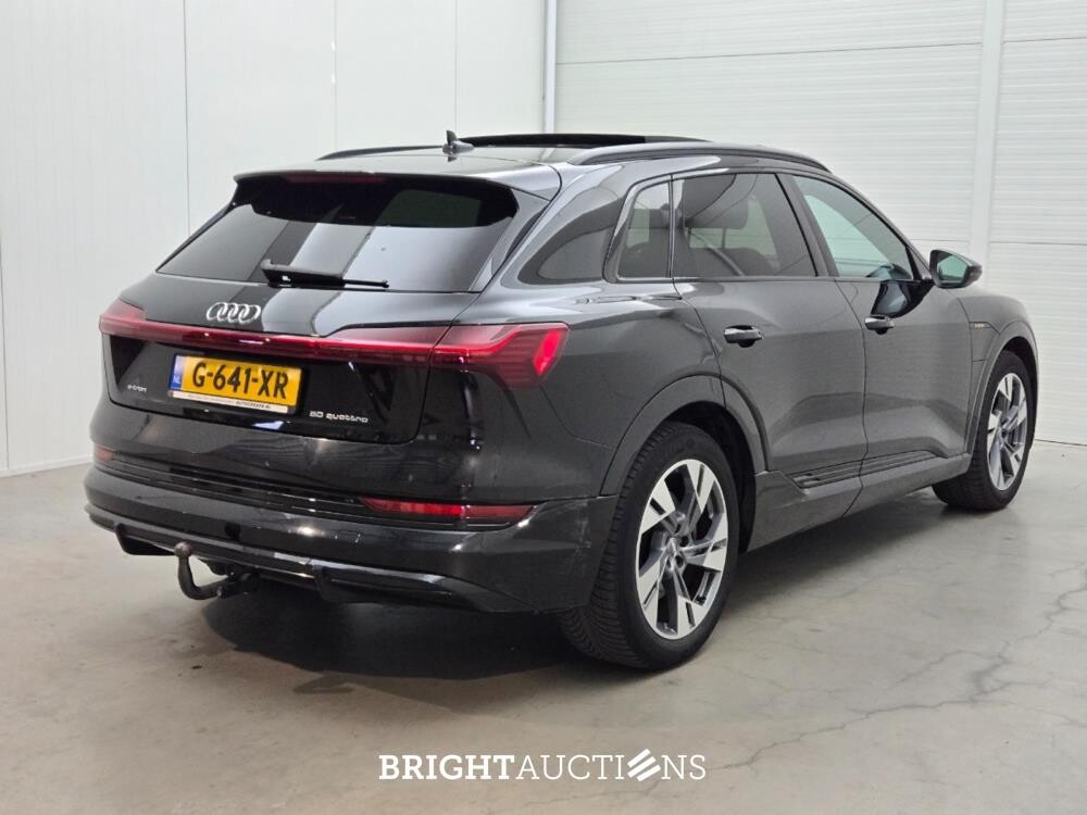 Audi e-tron 50 e-tron Launch edition Black Quattro 71 kWh 313pk 2019 (Origineel-NL), G-641-XR