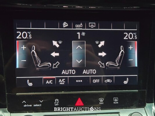 Audi e-tron 50 e-tron Launch edition Black Quattro 71 kWh 313pk 2019 (Origineel-NL), G-641-XR
