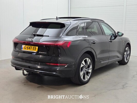 Audi e-tron 50 e-tron Launch edition Black Quattro 71 kWh 313pk 2019 (Origineel-NL), G-641-XR