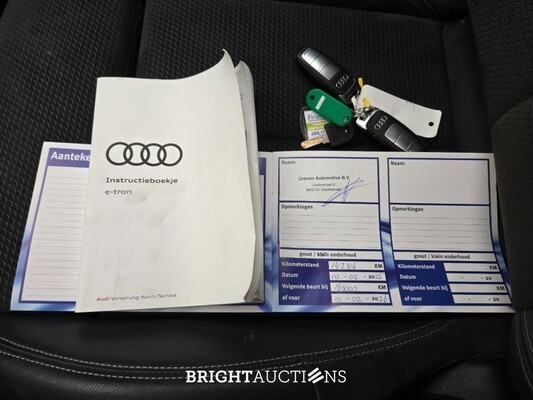 Audi e-tron 50 e-tron Launch edition Black Quattro 71 kWh 313pk 2019 (Origineel-NL), G-641-XR