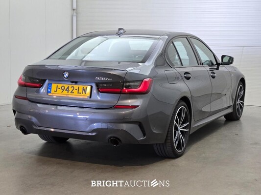 BMW 330e xDrive 3-serie eDrive Edition 296pk 2020 (Origineel-NL) 3-Serie, J-942-LN