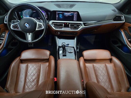BMW 330e xDrive 3-serie eDrive Edition 296pk 2020 (Origineel-NL) 3-Serie, J-942-LN