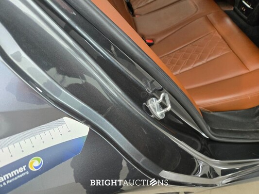 BMW 330e xDrive 3-serie eDrive Edition 296pk 2020 (Origineel-NL) 3-Serie, J-942-LN