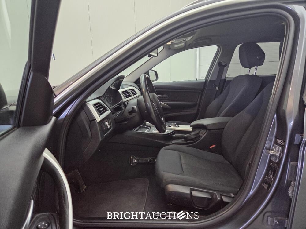 BMW 316i 3-serie Touring Executive 136pk 2014 (Origineel-NL) 3-Serie, 5-TJD-01