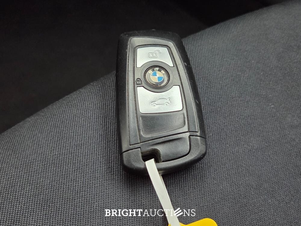BMW 316i 3-serie Touring Executive 136pk 2014 (Origineel-NL) 3-Serie, 5-TJD-01