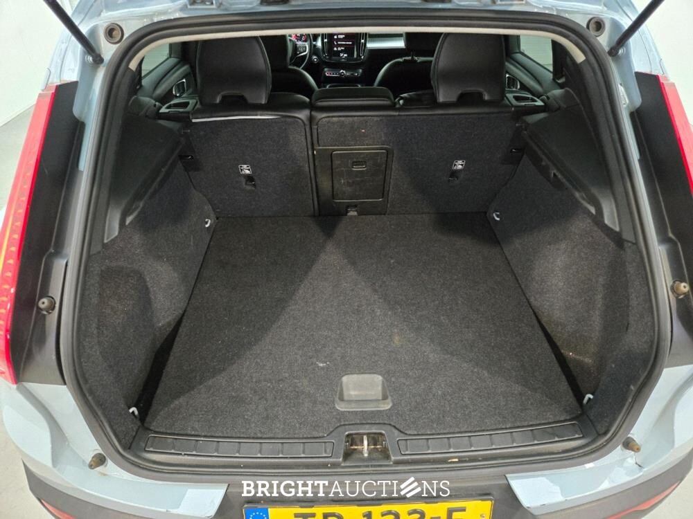 Volvo XC40 D3 Momentum 2.0 150pk 2018 (Origineel-NL), TP-123-F