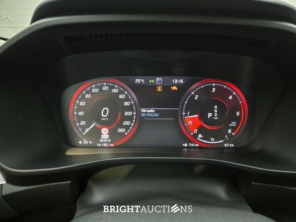 Volvo XC40 D3 Momentum 2.0 150pk 2018 (Origineel-NL), TP-123-F