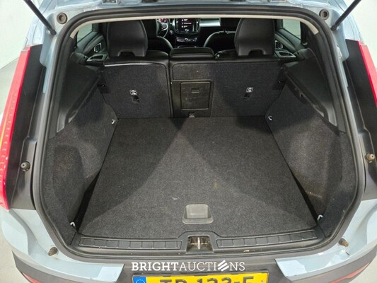 Volvo XC40 D3 Momentum 2.0 150pk 2018 (Origineel-NL), TP-123-F