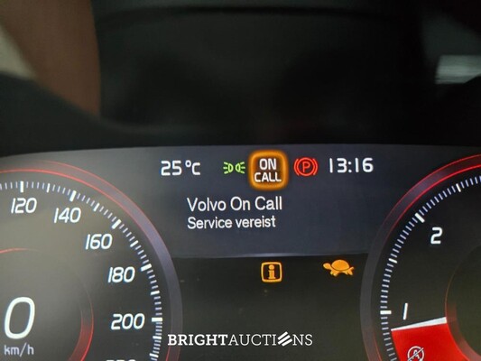 Volvo XC40 D3 Momentum 2.0 150pk 2018 (Origineel-NL), TP-123-F