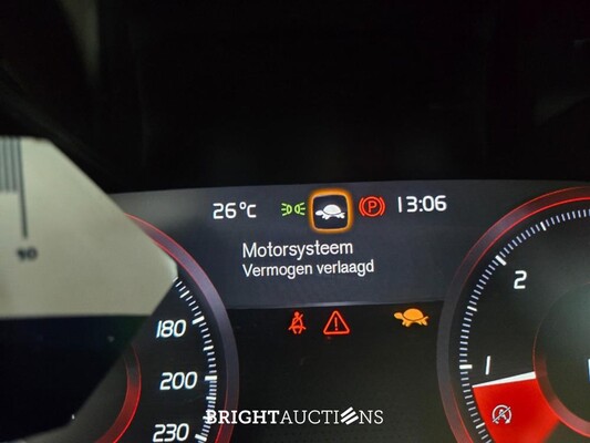 Volvo XC40 D3 Momentum 2.0 150pk 2018 (Origineel-NL), TP-123-F