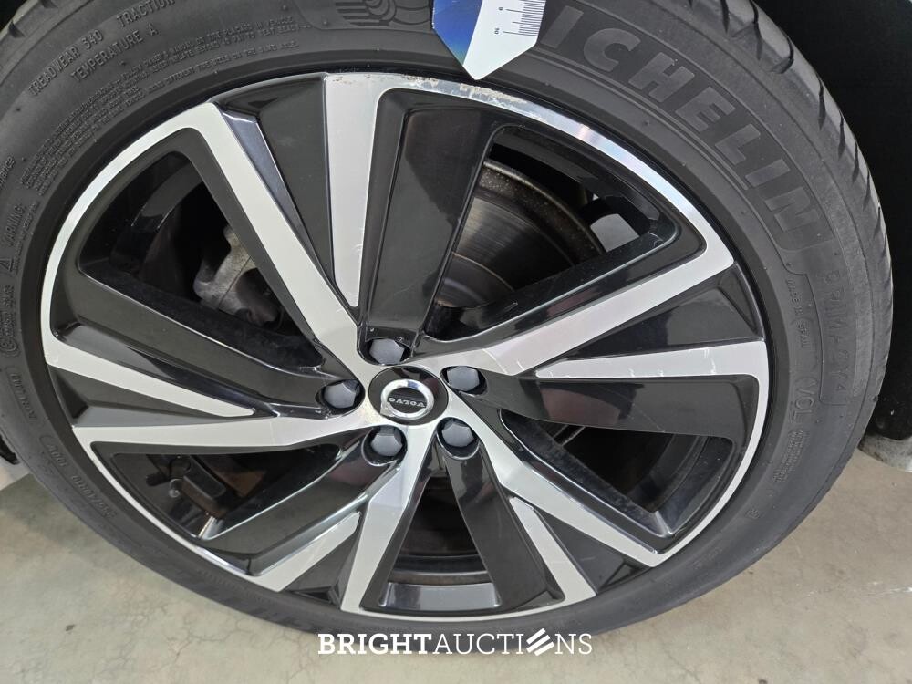 Volvo V90 T6 Plug-in Hybrid Ultimate Bright 2.0 AWD 398pk 2022 (Origineel-NL), P-982-ZL