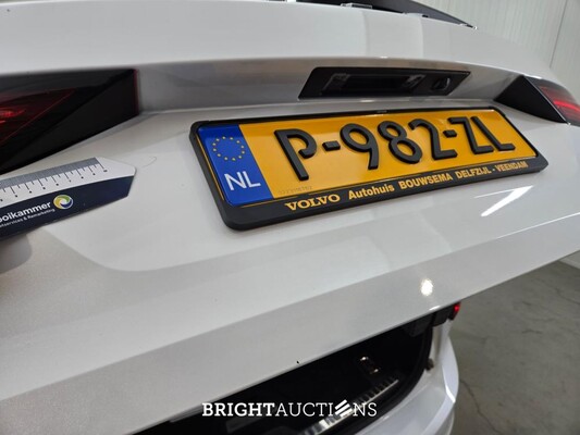 Volvo V90 T6 Plug-in Hybrid Ultimate Bright 2.0 AWD 398pk 2022 (Origineel-NL), P-982-ZL