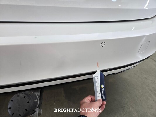 Volvo V90 T6 Plug-in Hybrid Ultimate Bright 2.0 AWD 398pk 2022 (Origineel-NL), P-982-ZL