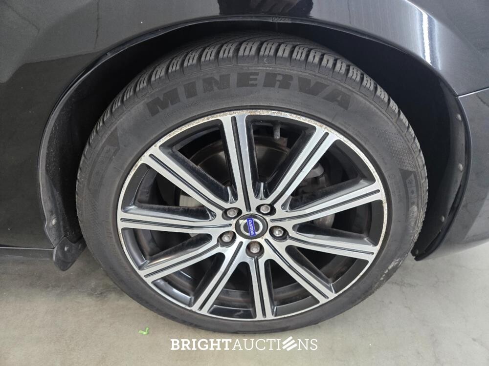 Volvo V60 D3 Ocean Race 2.0 150pk 2016, ZN-628-D