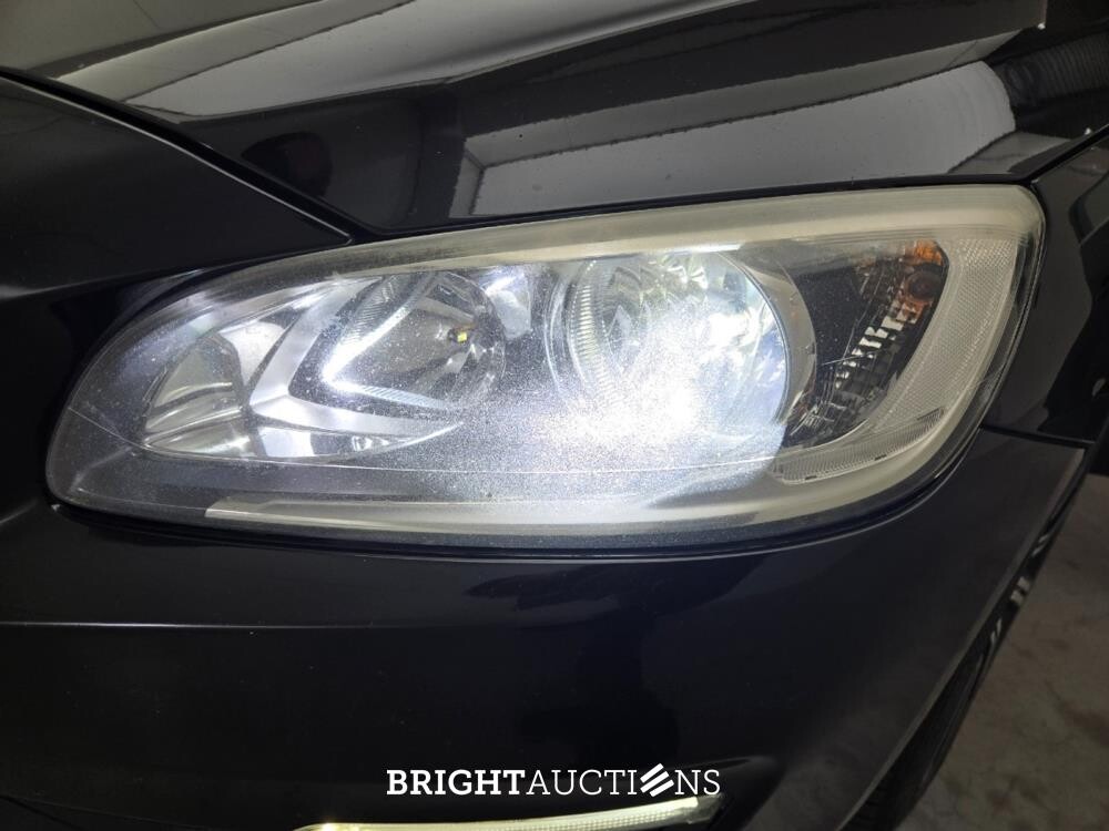 Volvo V60 D3 Ocean Race 2.0 150pk 2016, ZN-628-D