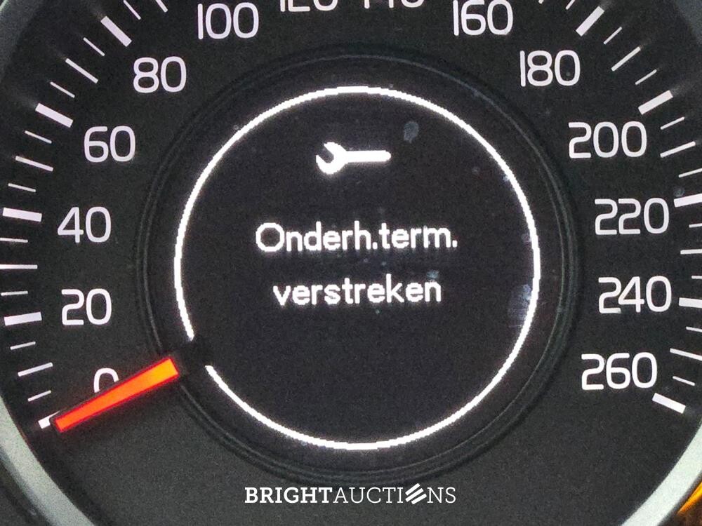 Volvo V60 D3 Ocean Race 2.0 150pk 2016, ZN-628-D